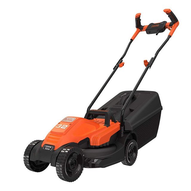 Black+Decker BEMW451BH – 1200W 32 cm | 300 m²